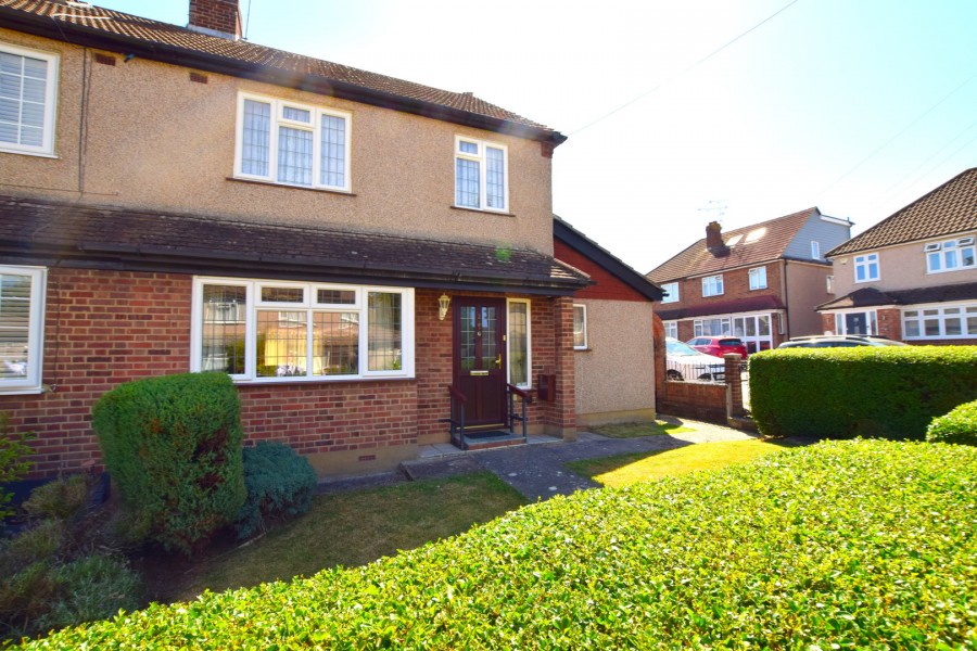 Images for Crescent Close, Billericay, Essex