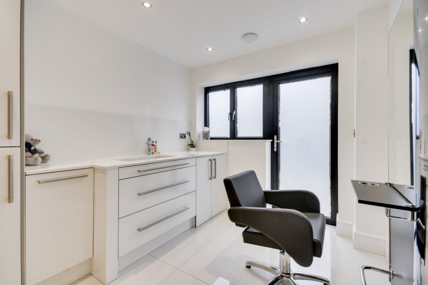 Images for Ramsden Bellhouse, Essex