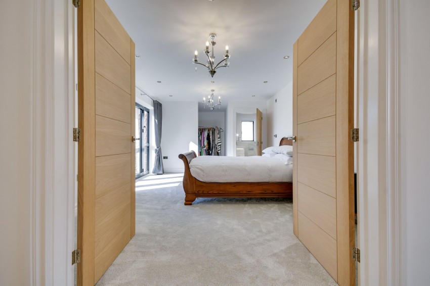 Images for Ramsden Bellhouse, Essex