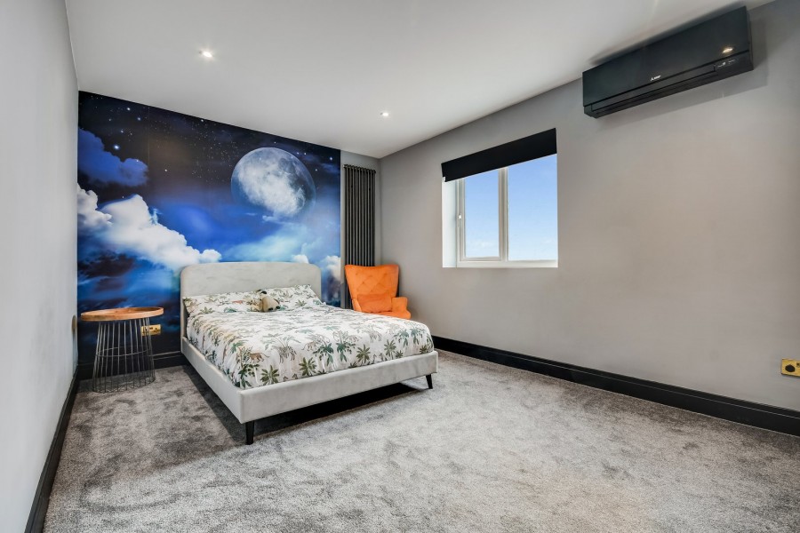 Images for Central Avenue, Billericay, Essex