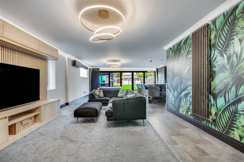 Images for Central Avenue, Billericay, Essex