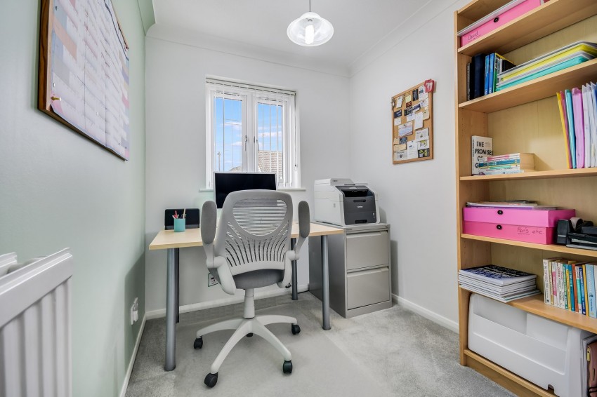 Images for Ovington Gardens, Billericay, Essex