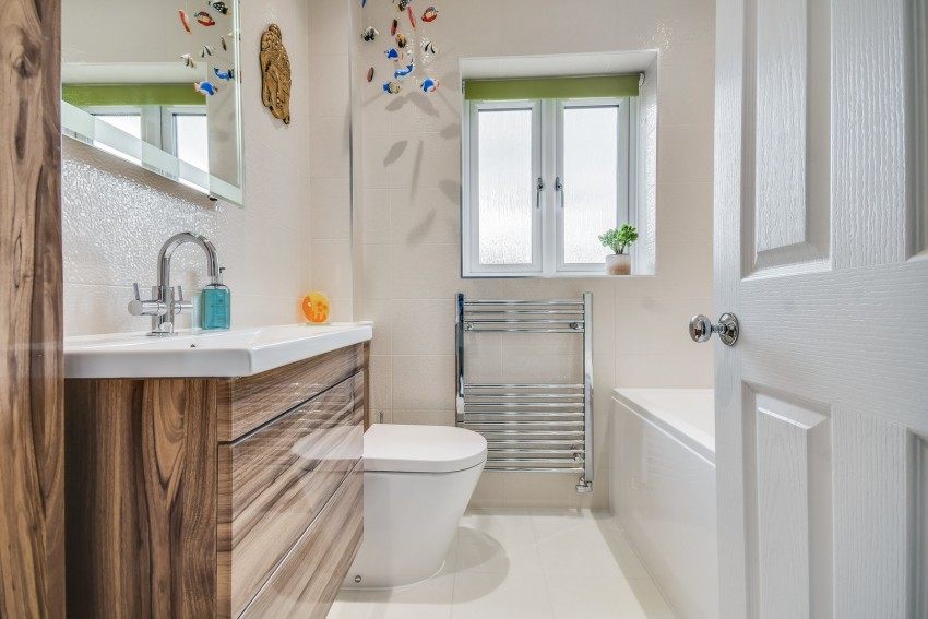 Images for Ovington Gardens, Billericay, Essex