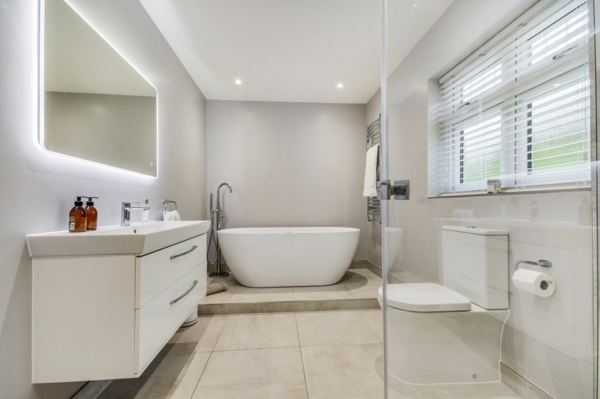 Images for Ramsden Bellhouse, Billericay, Essex
