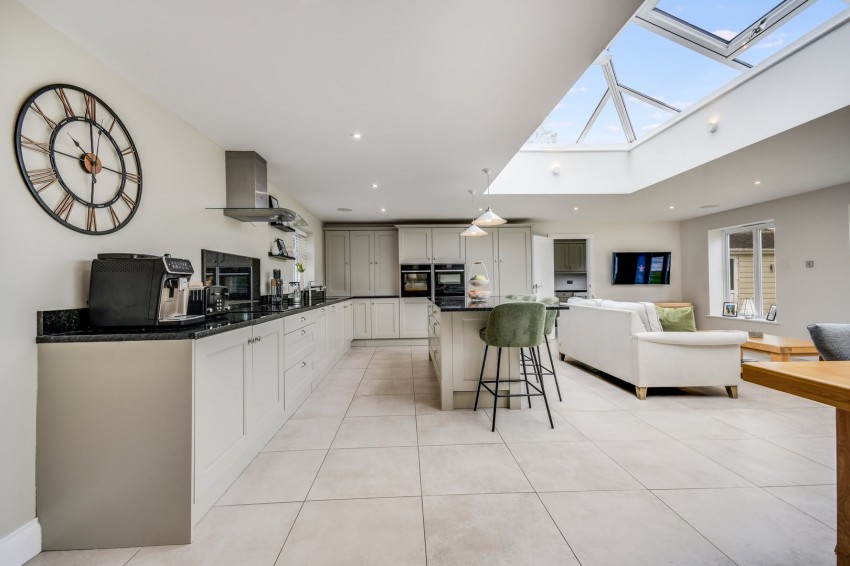 Images for Ramsden Bellhouse, Billericay, Essex