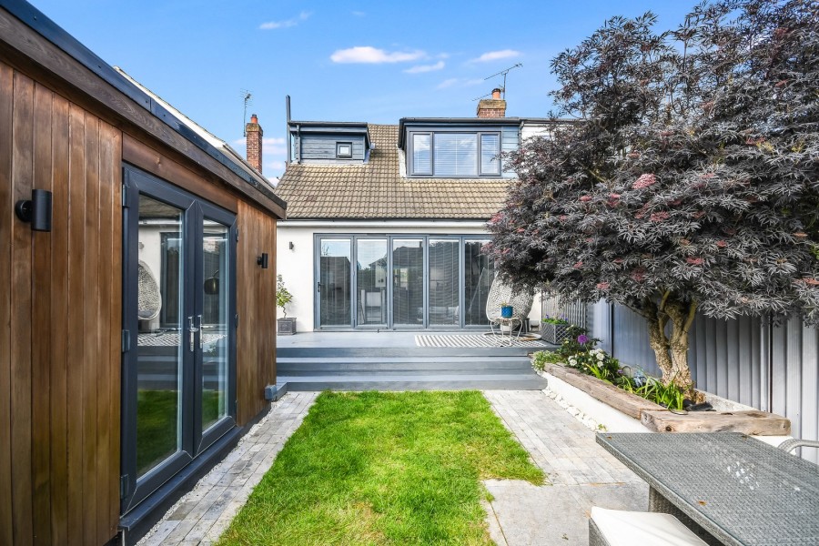 Images for Karen Close, Brentwood, Essex
