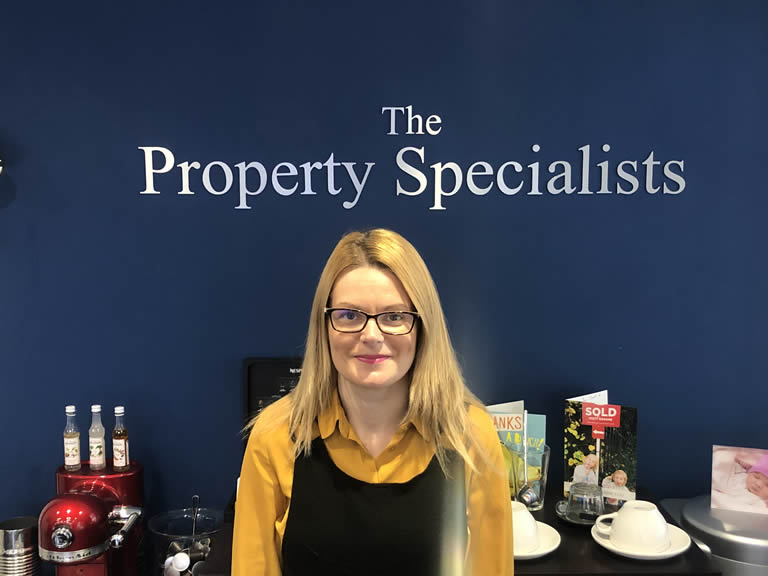 Donna McCarthy, Company Secretary